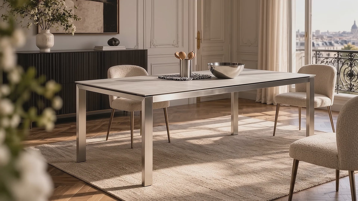 Charger la vidéo : Découvrez notre approche du mobilier et de l’art de vivre.